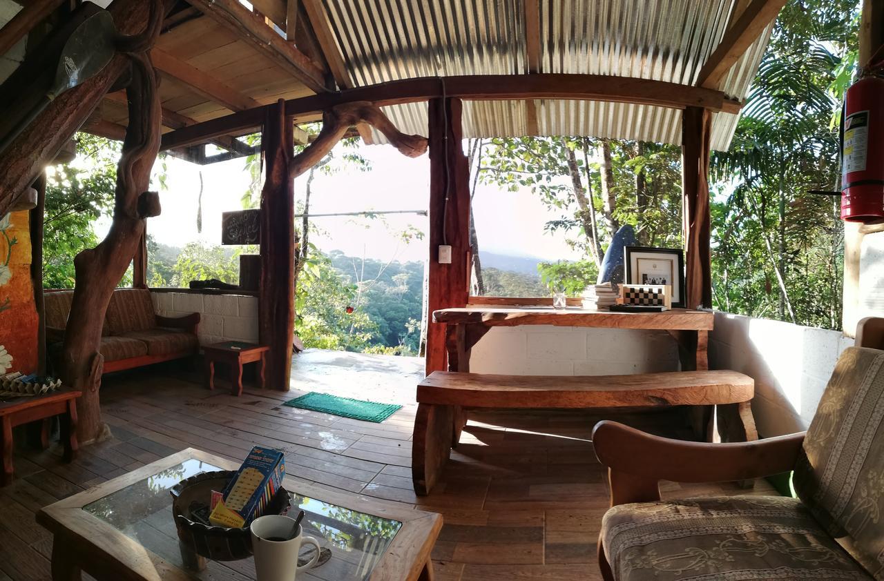 Hotel Jungle Roots Tena Exterior foto